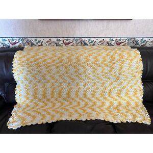 Handmade Crochet Blanket Yellow White Chevron Pattern‎ Soft Knit Throw 50" x 45"